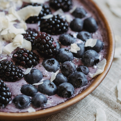 balance a throat chakra food blueberries, blackberries